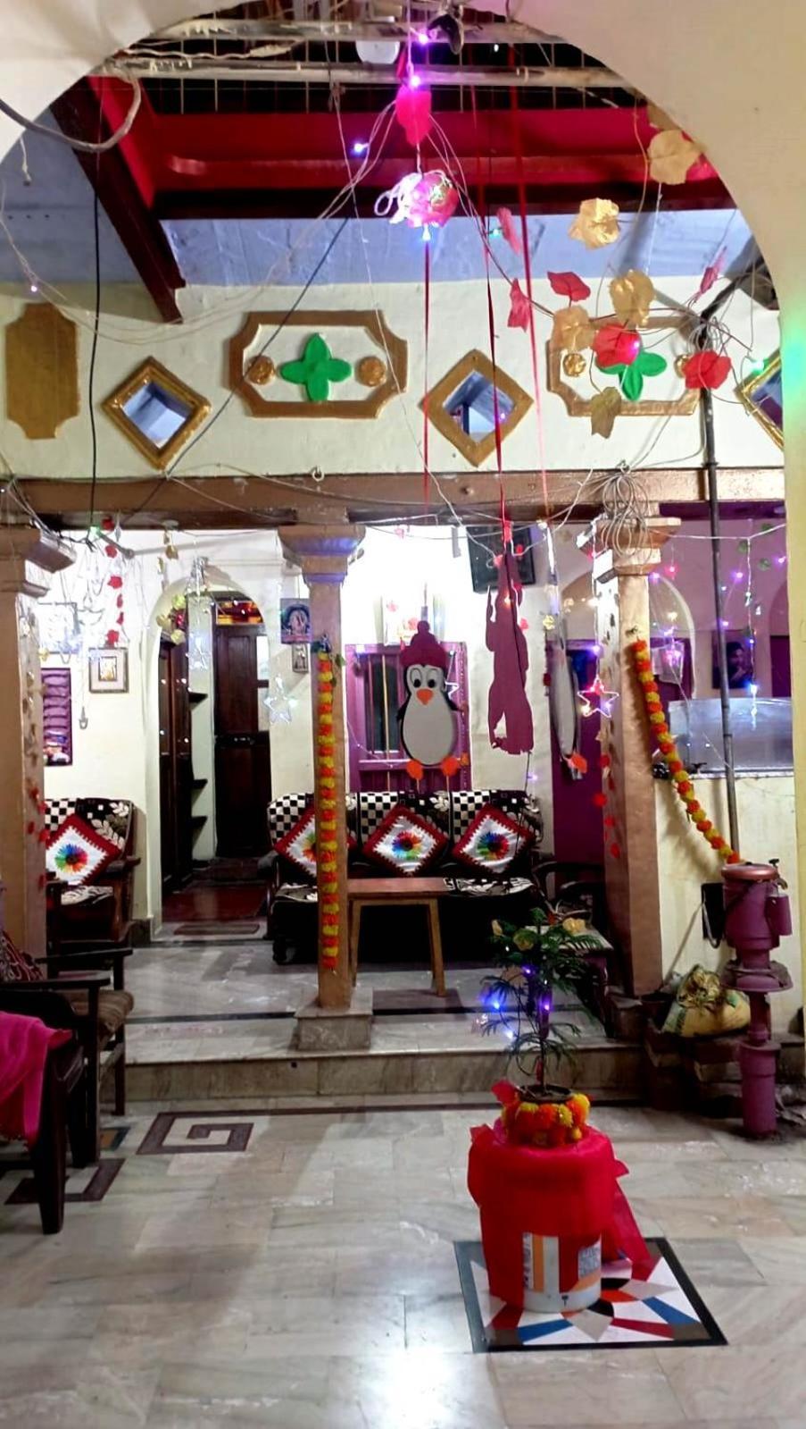 Tiwari Palace Modern Vision Guest House Varanasi Eksteriør billede
